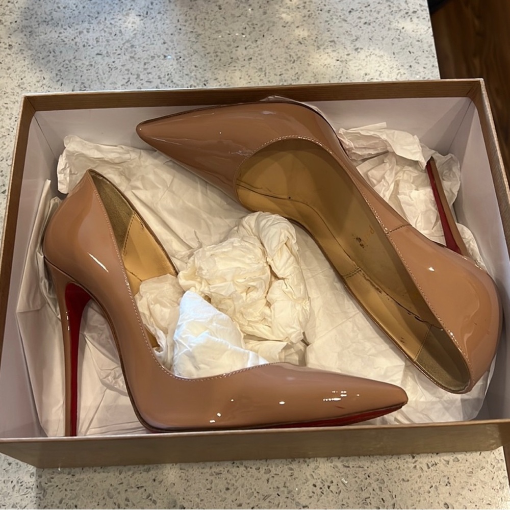 Beige So Kate in size 39 (fits USA 8)